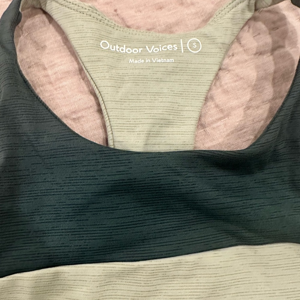 OV Crop Top - Picture 2 of 3
